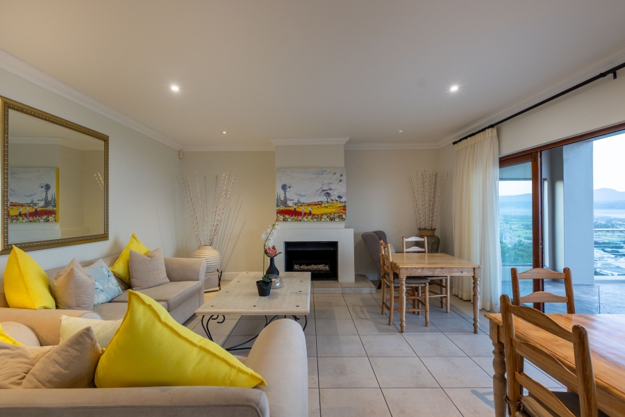7 Bedroom Property for Sale in Bowtie Western Cape